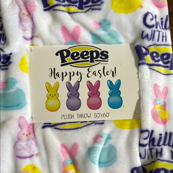 NWT White with Multicolor Easter Print Chillin with my Peeps blanket throw - Picture 2 of 4